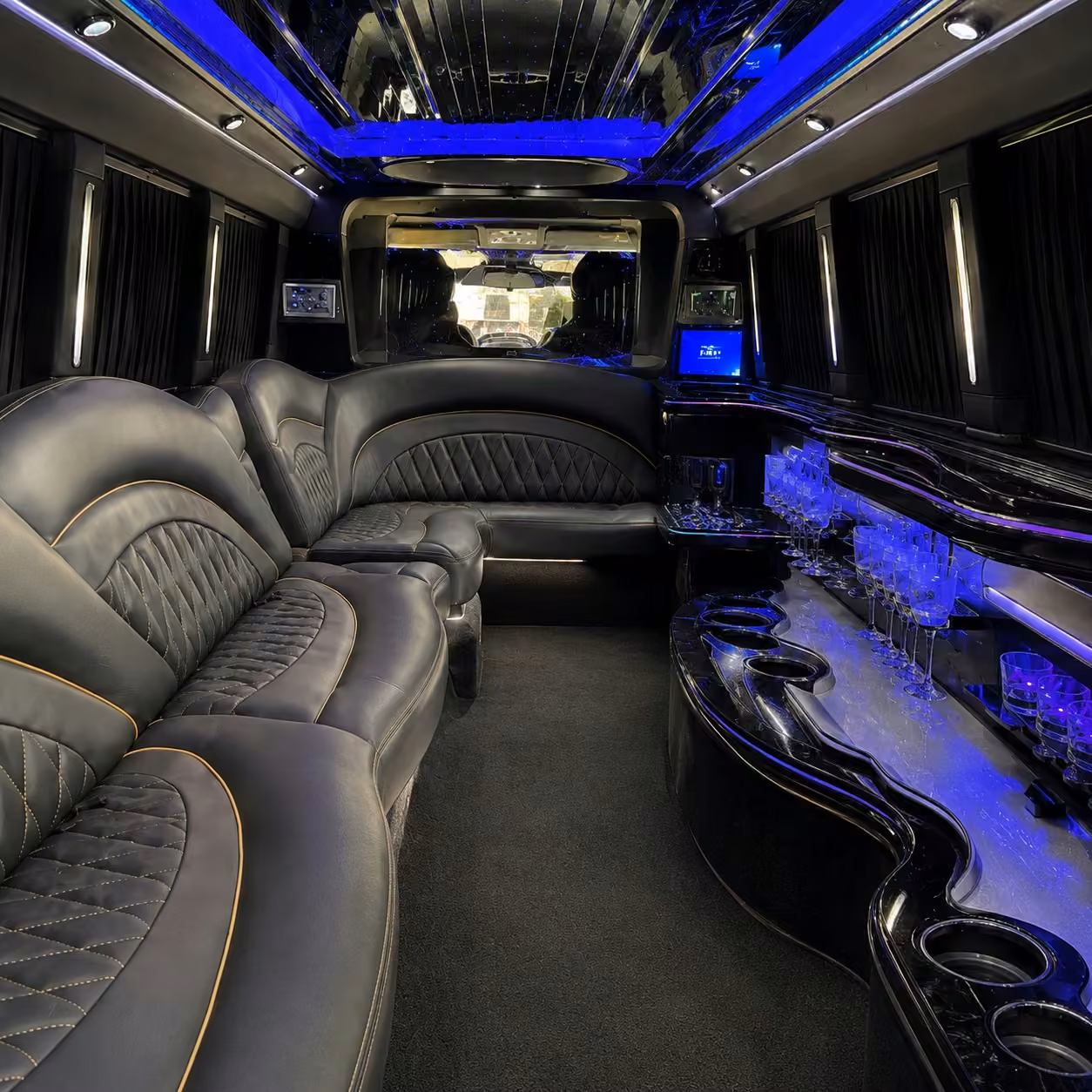 chrysler 300 limo interior