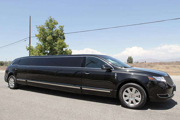 Lafayette 8 Passenger Limo